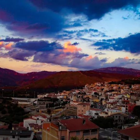 B&B Santu Bustianu 오르고솔로