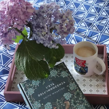 Oda ve Kahvaltı Santu Bustianu Orgosolo