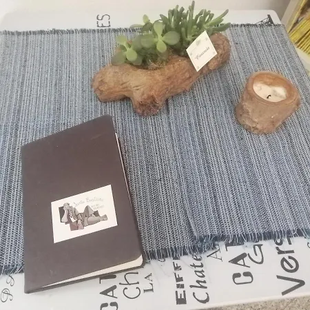 Oda ve Kahvaltı Santu Bustianu Orgosolo